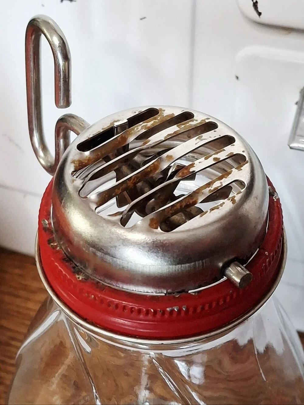 Vintage Red Federal Tool Hazel Atlas Nut Grinder Kitchen Collectible USA